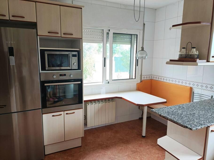 Villa Casa Con Jardin Y Piscina Privada. Santa Eulàlia de Ronçana Exterior foto